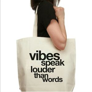 🎉Host Pick- Weekender OVERSIZED TOTE B6